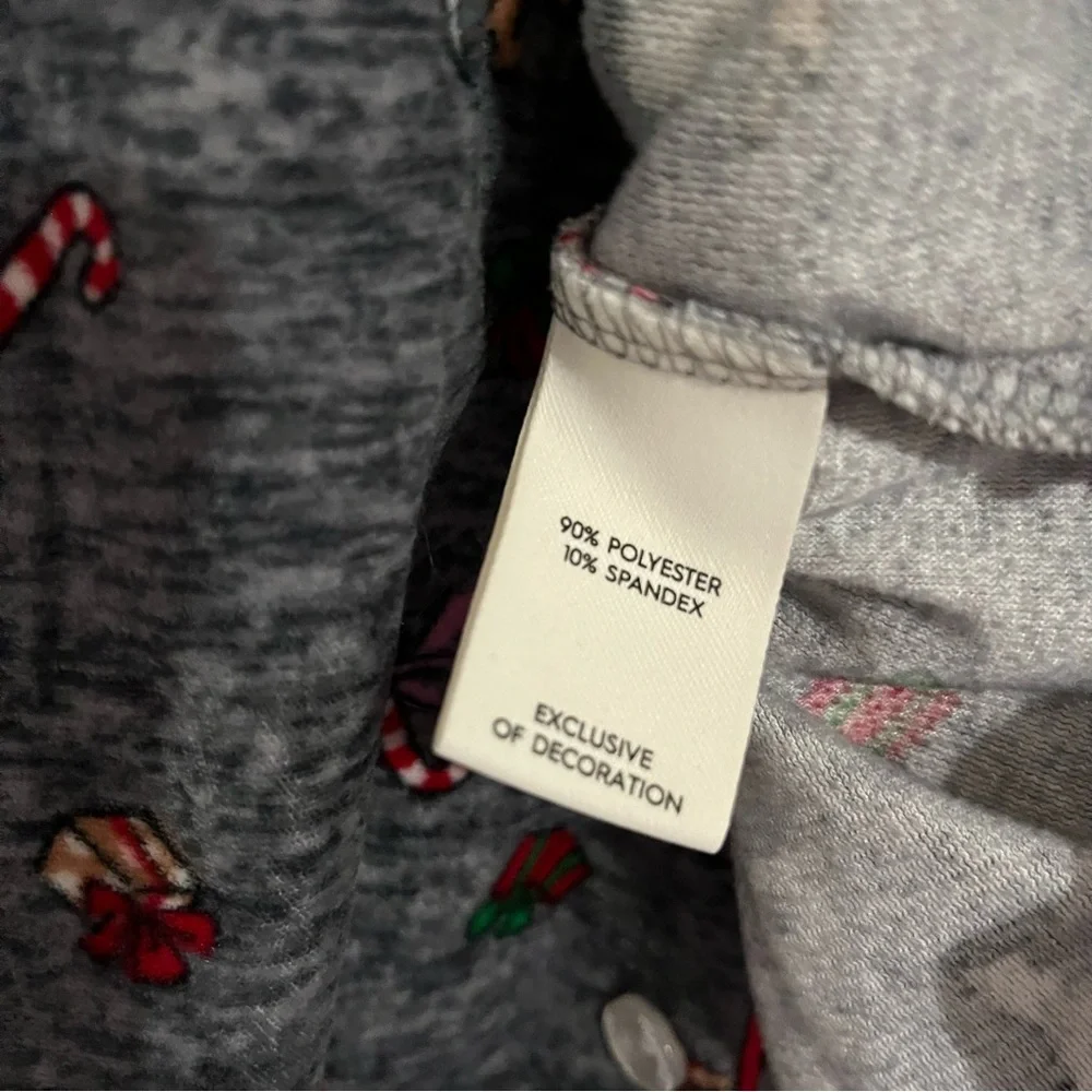 Laura Ashley Gray Pajama Top with Red and White Accents XL button front